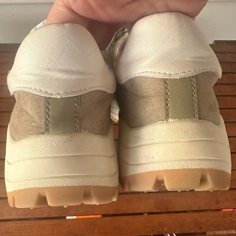 A New Day women's taupe athletic shoes size 7.5